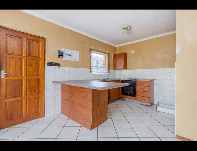 3 BEDROOM TOWNHOUSE FOR SALE IN HONEYPARK